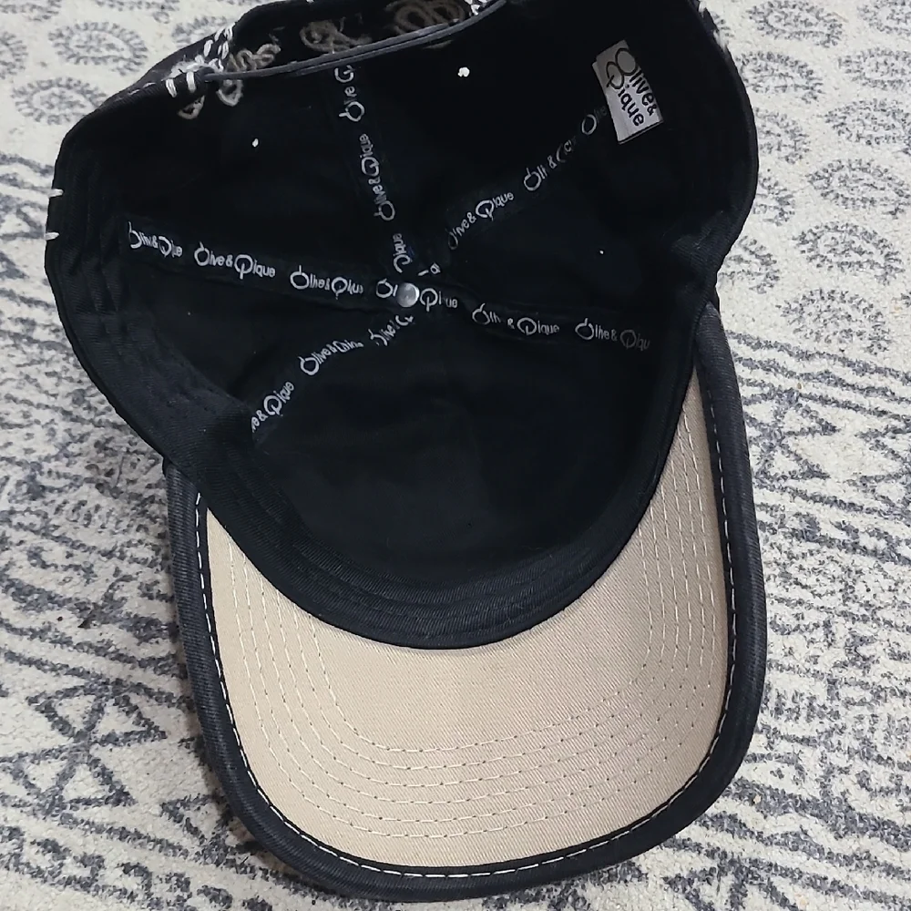 Rhinestone-Embellished Beige Women's Baseball Cap - Picture 6 of 9